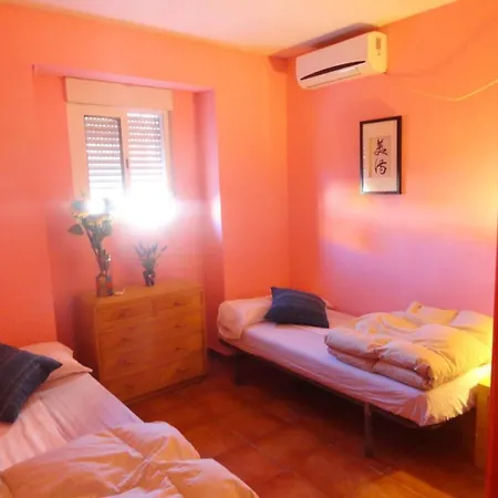 Pink House Гостьовий будинок